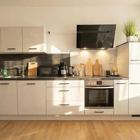 Raha - Schiller I - Nah Zentrum - Balkon - Vollausstattung